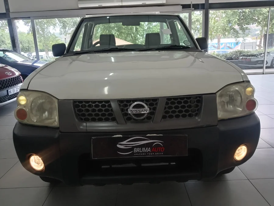 Used 2011 Nissan Hardbody 2.4 16V 4x4 - Bruma Auto Used 2011 Nissan Hardbody 2.4 16V 4x4 - Bruma Auto
