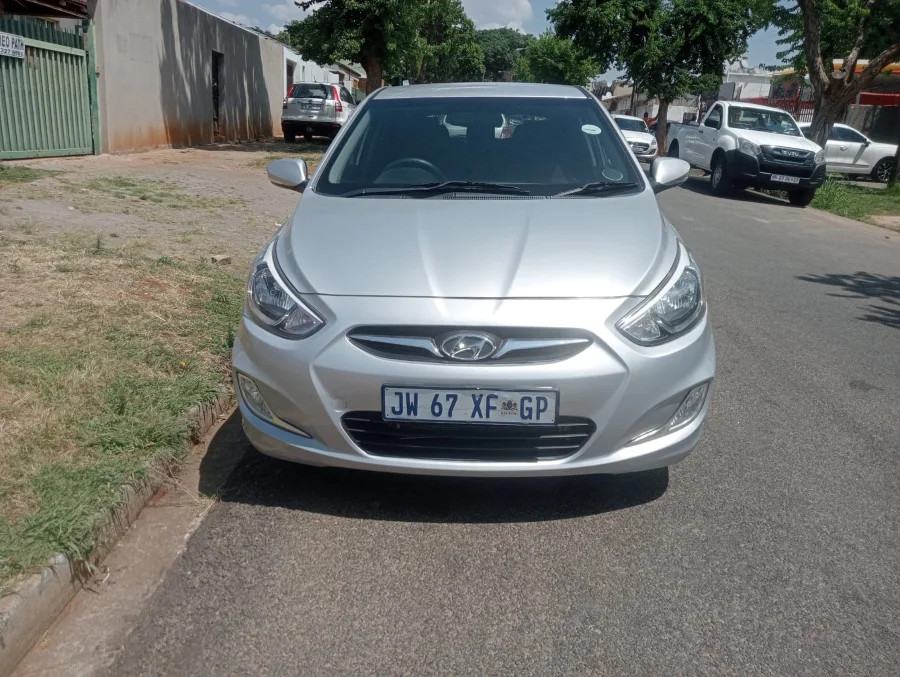 Used 2016 Hyundai Accent sedan 1.6 Fluid auto - Wariz Auto Used 2016 Hyundai Accent sedan 1.6 Fluid auto - Wariz Auto