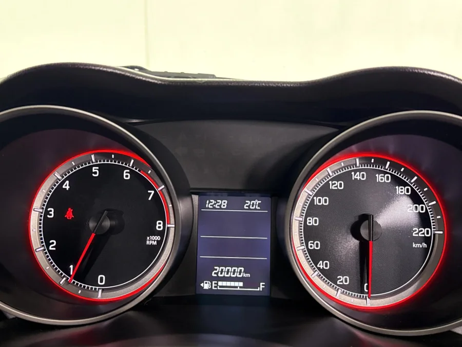 Used 2023 Suzuki Swift 1.2 GLX manual - WeBuyCars Midstream