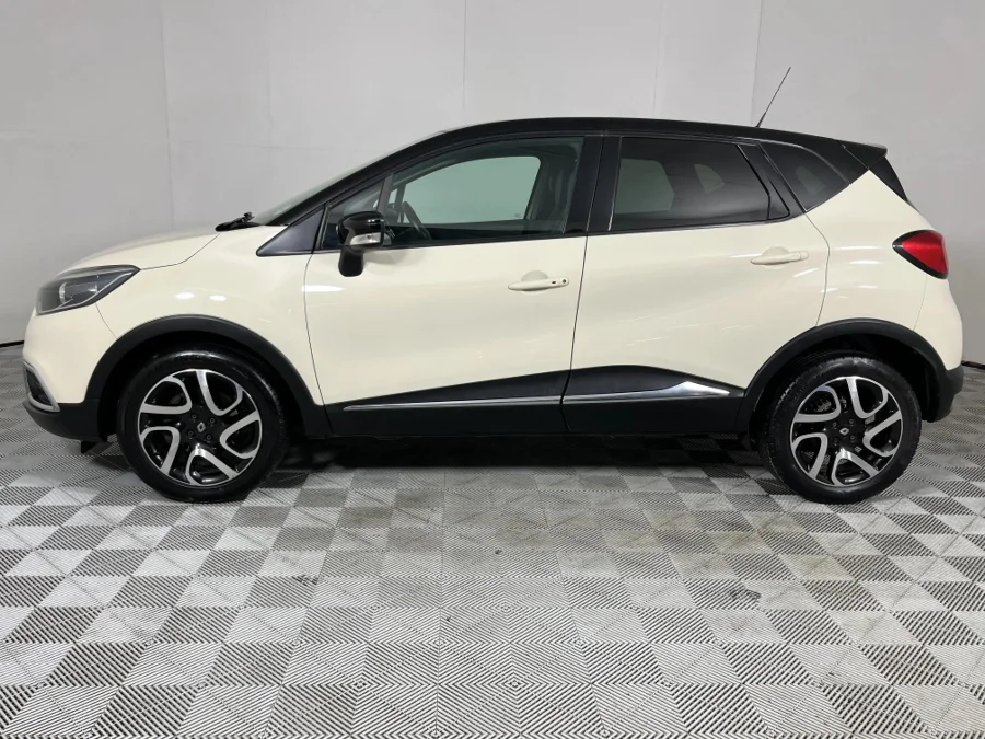 Used 2017 Renault Captur 88kW turbo Dynamique auto - WeBuyCars The Dome