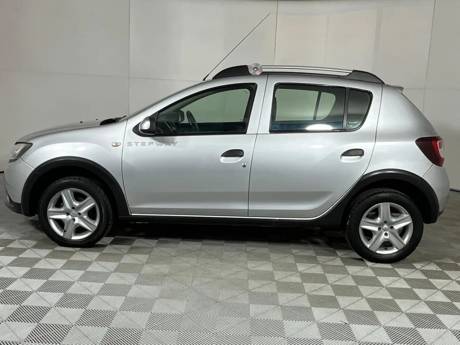 Used 2015 Renault Sandero Stepway 66kW turbo - WeBuyCars Polokwane Used 2015 Renault Sandero Stepway 66kW turbo - WeBuyCars Polokwane