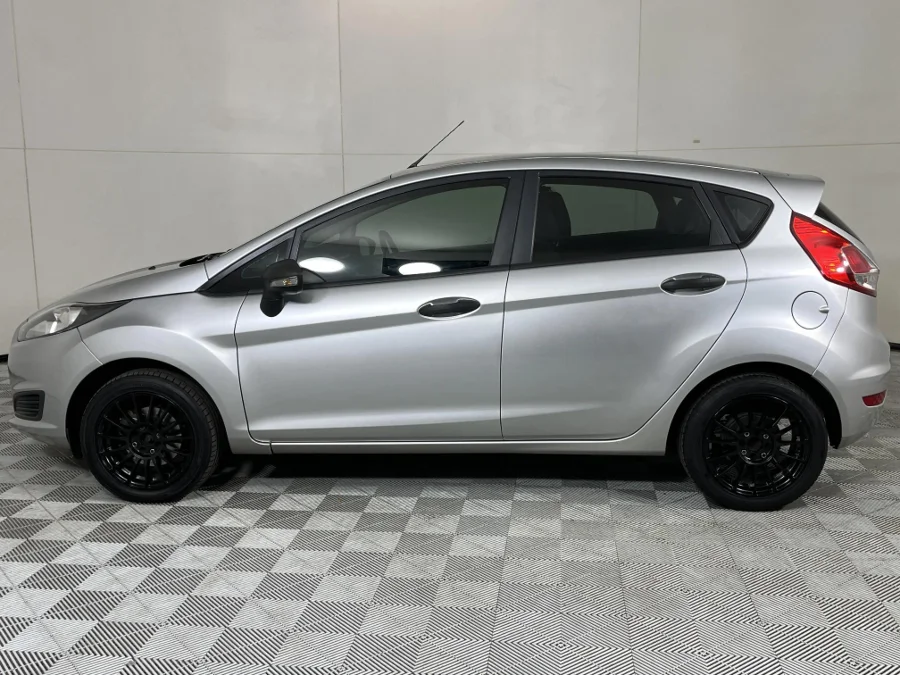 Used 2015 Ford Fiesta 5-door 1.0T Ambiente auto - WeBuyCars Midstream Used 2015 Ford Fiesta 5-door 1.0T Ambiente auto - WeBuyCars Midstream