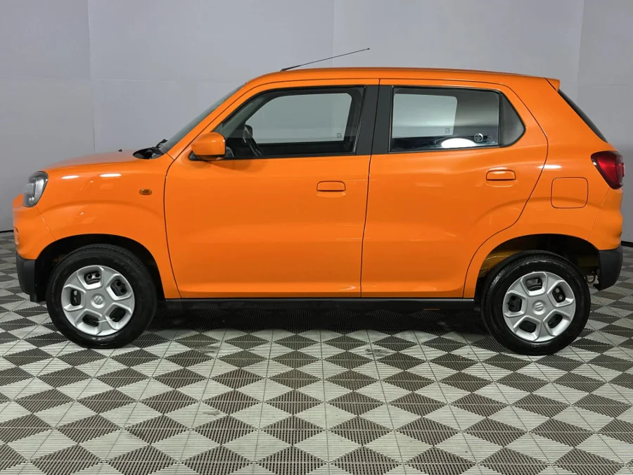 Used 2023 Suzuki S-Presso 1.0 GL auto - WeBuyCars Durban Used 2023 Suzuki S-Presso 1.0 GL auto - WeBuyCars Durban