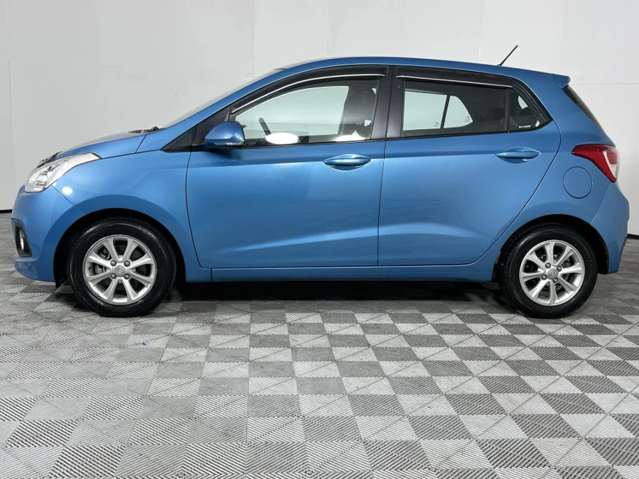 Used 2015 Hyundai Grand i10 1.25 Fluid auto - WeBuyCars Silverlakes