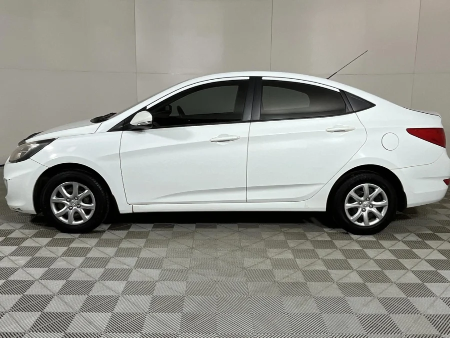 Used 2013 Hyundai Accent sedan 1.6 Fluid - WeBuyCars Polokwane Used 2013 Hyundai Accent sedan 1.6 Fluid - WeBuyCars Polokwane
