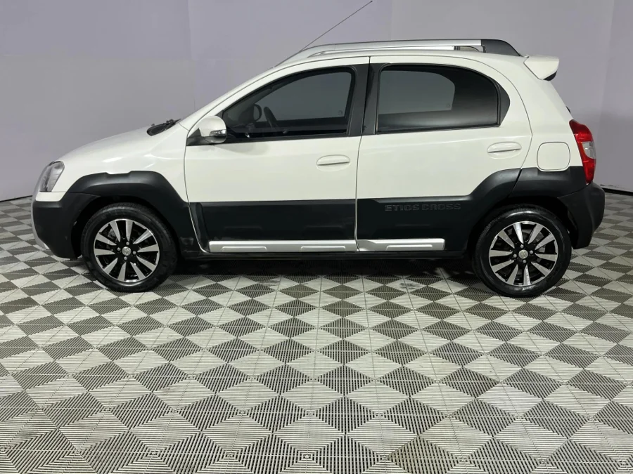 Used 2016 Toyota Etios Cross 1.5 Xs - WeBuyCars Durban Used 2016 Toyota Etios Cross 1.5 Xs - WeBuyCars Durban