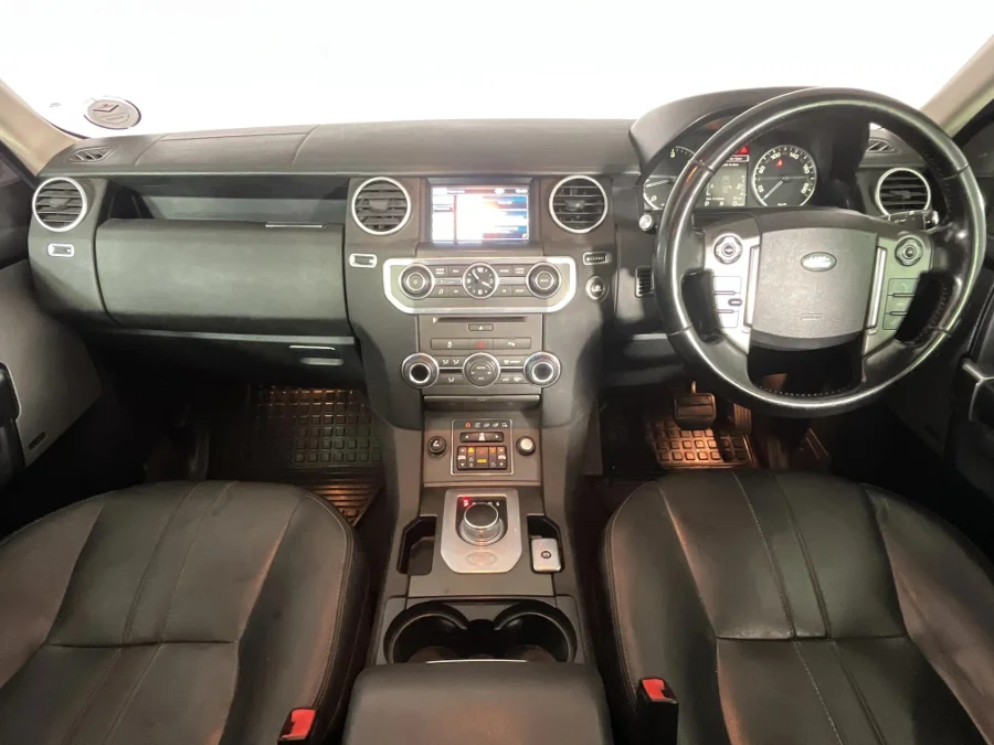 Used 2014 Land Rover Discovery SDV6 SE - WeBuyCars Epping