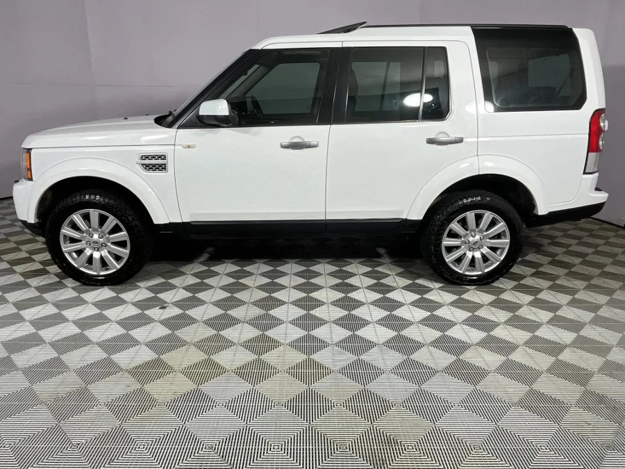 Used 2014 Land Rover Discovery SDV6 SE - WeBuyCars Epping