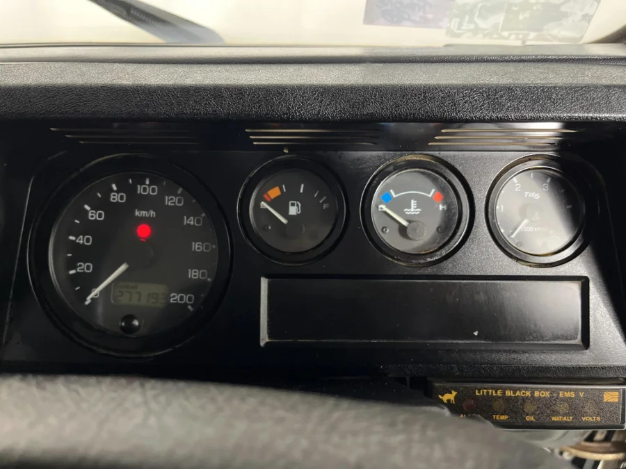 Used 2001 Land Rover Defender 110 2.5 Td5 hardtop - WeBuyCars Gqeberha