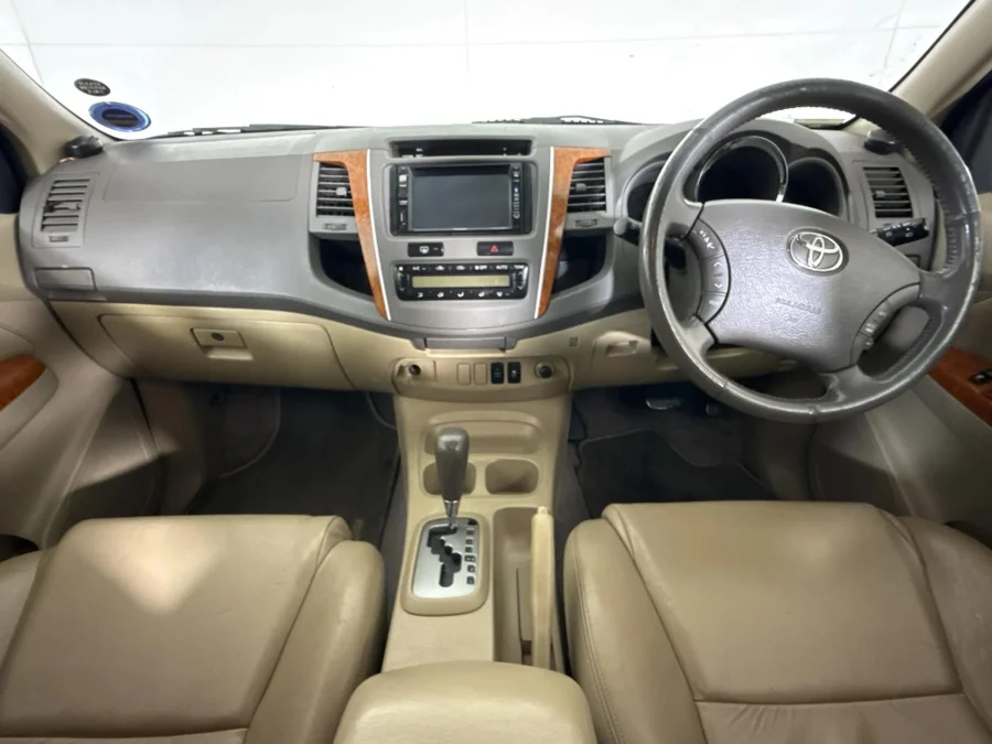 Used 2010 Toyota Fortuner 3.0D-4D auto - WeBuyCars Midstream Used 2010 Toyota Fortuner 3.0D-4D auto - WeBuyCars Midstream