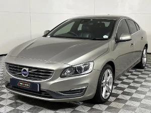 Used 2017 Volvo S60 T3 Momentum auto
