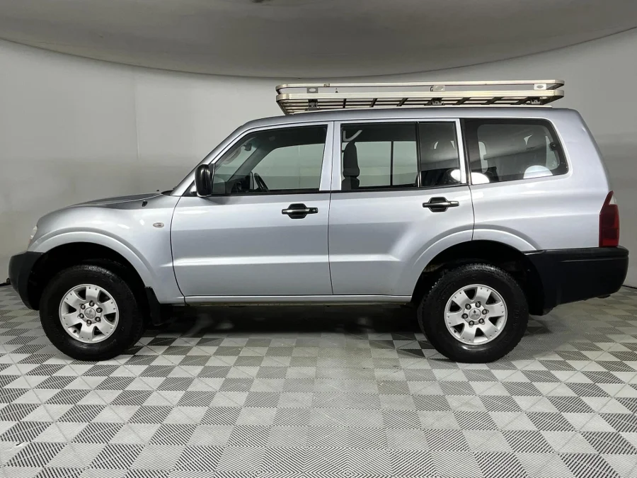 Used 2007 Mitsubishi Pajero 5-door 3.2DI-D GLX - WeBuyCars Silverlakes Used 2007 Mitsubishi Pajero 5-door 3.2DI-D GLX - WeBuyCars Silverlakes