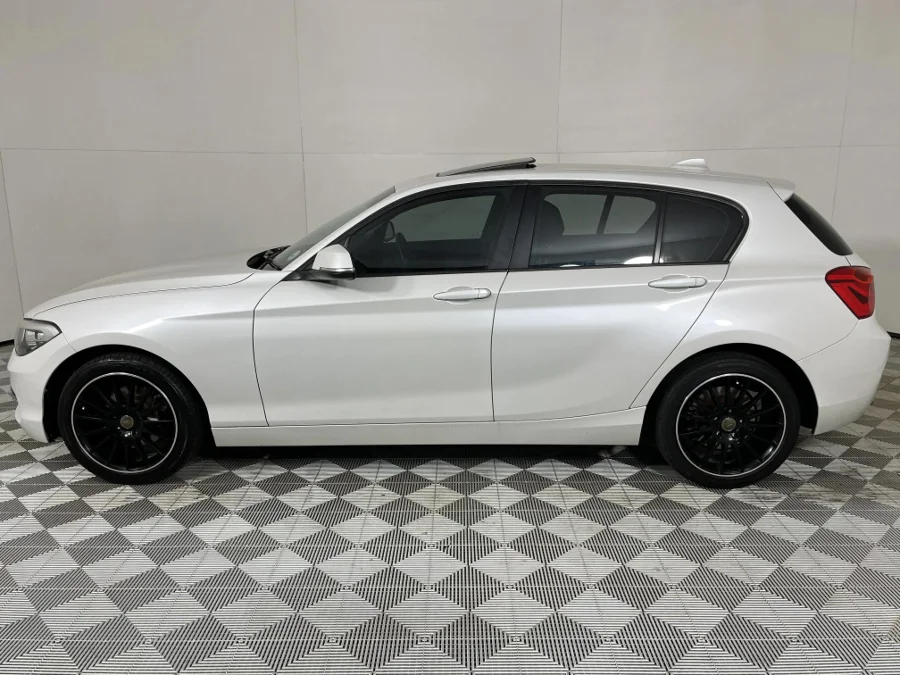 Used 2017 BMW 1 Series 120i 5-door - WeBuyCars Silverlakes Used 2017 BMW 1 Series 120i 5-door - WeBuyCars Silverlakes