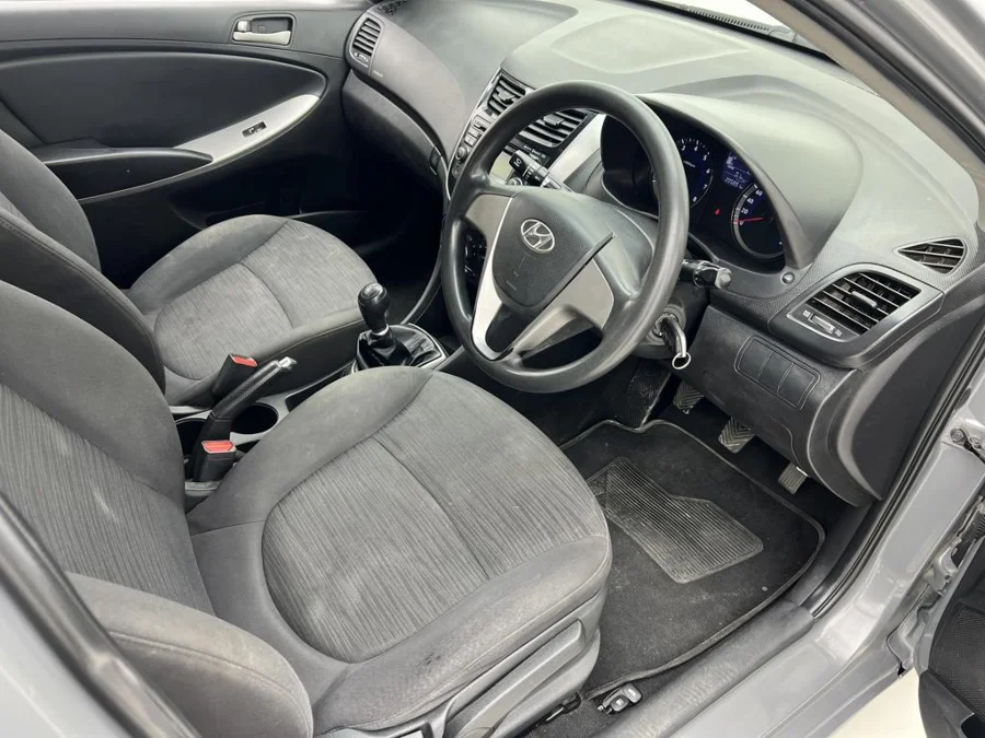 Used 2019 Hyundai Accent sedan 1.6 Motion - EBK Auto Used 2019 Hyundai Accent sedan 1.6 Motion - EBK Auto
