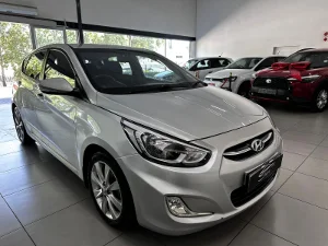 Used 2015 Hyundai Accent sedan 1.6 Fluid auto