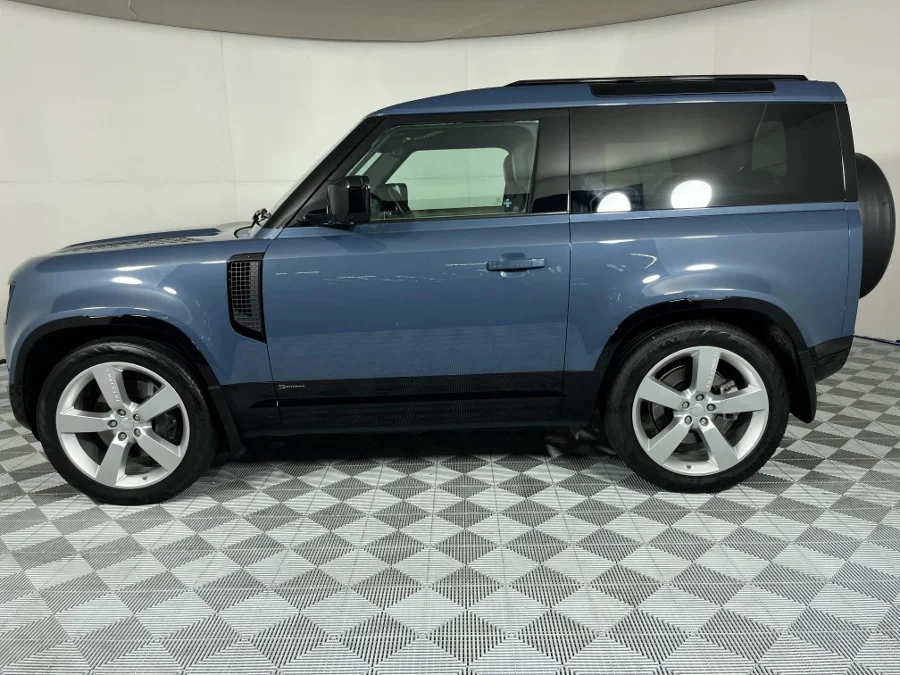 Used 2021 Land Rover Defender 90 P400 X-Dynamic HSE - WeBuyCars The Dome
