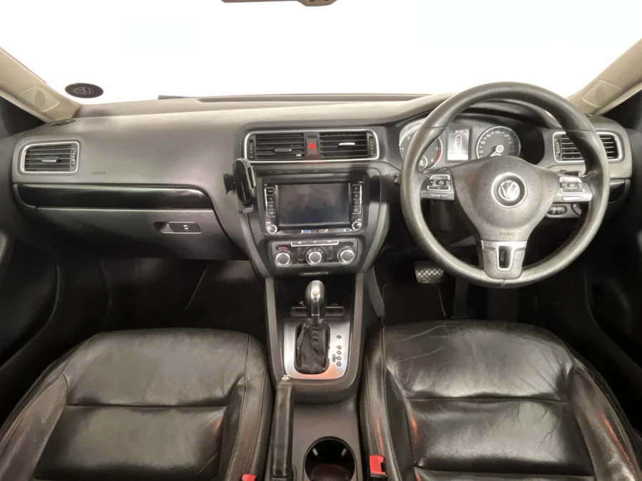 Used 2012 Volkswagen Jetta 1.6TDI Comfortline auto - WeBuyCars Gqeberha Used 2012 Volkswagen Jetta 1.6TDI Comfortline auto - WeBuyCars Gqeberha