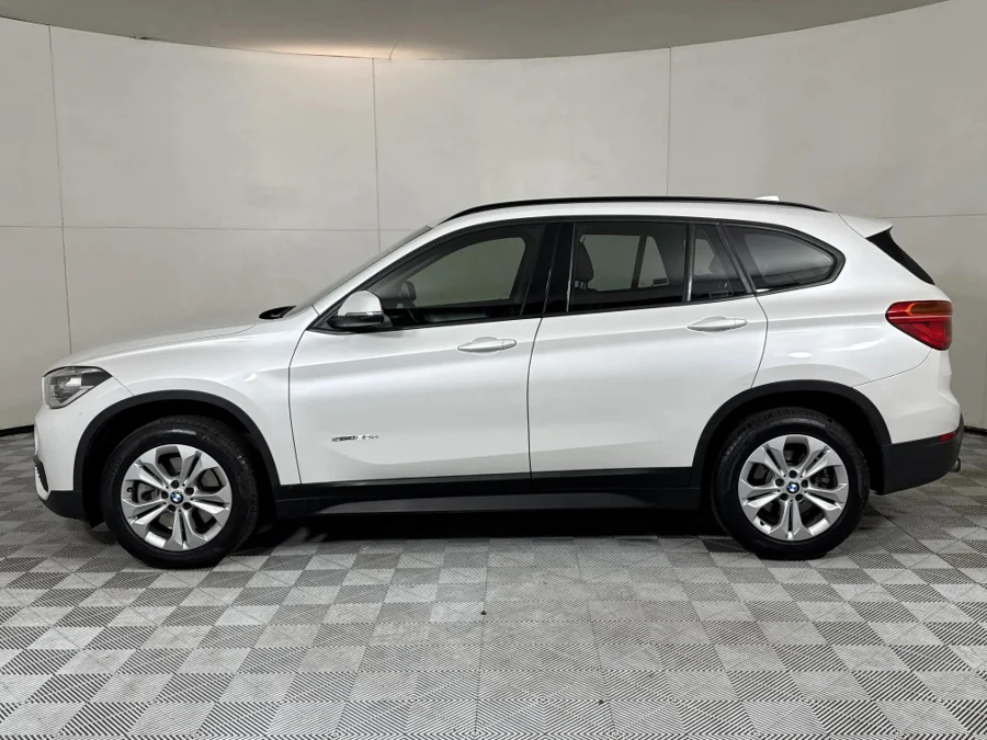 Used 2017 BMW X1 sDrive20d sports-auto - WeBuyCars Midstream Used 2017 BMW X1 sDrive20d sports-auto - WeBuyCars Midstream