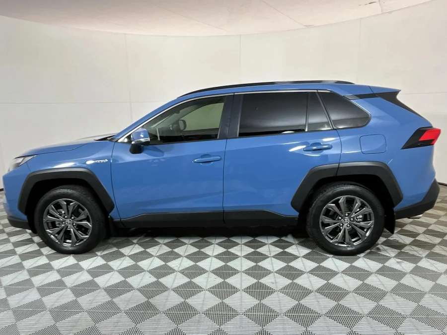 Used 2023 Toyota RAV4 2.5 Hybrid GX-R E-Four - WeBuyCars JHB South