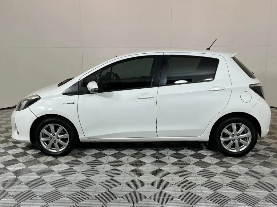 Used 2014 Toyota Yaris 5-door XR HSD - WeBuyCars JHB South Used 2014 Toyota Yaris 5-door XR HSD - WeBuyCars JHB South