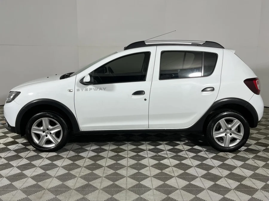 Used 2016 Renault Sandero Stepway 66kW turbo - WeBuyCars Germiston Used 2016 Renault Sandero Stepway 66kW turbo - WeBuyCars Germiston