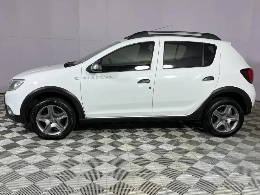 Used 2020 Renault Sandero 66kW turbo Stepway Expression - WeBuyCars Richmond Used 2020 Renault Sandero 66kW turbo Stepway Expression - WeBuyCars Richmond