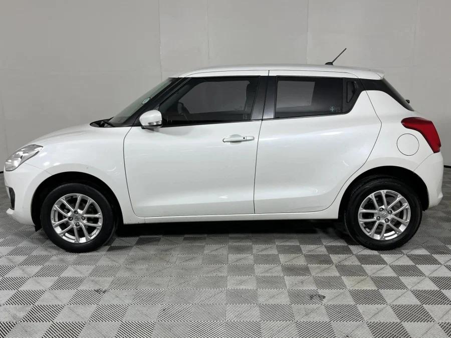 Used 2019 Suzuki Swift 1.2 GLX auto - WeBuyCars The Dome Used 2019 Suzuki Swift 1.2 GLX auto - WeBuyCars The Dome