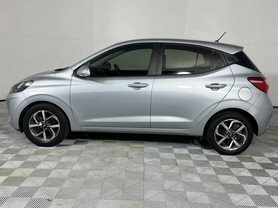 Used 2021 Hyundai Grand i10 1.2 Fluid hatch manual - WeBuyCars Riverhorse Used 2021 Hyundai Grand i10 1.2 Fluid hatch manual - WeBuyCars Riverhorse