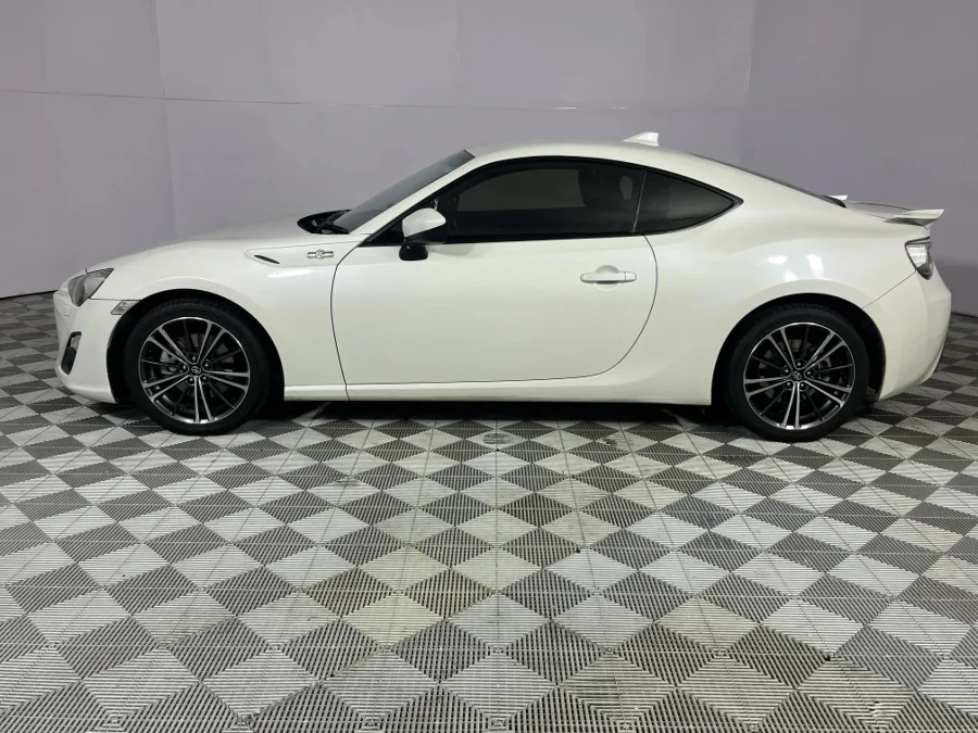 Used 2014 Toyota 86 2.0 high auto - WeBuyCars Brackenfell Cape Town Used 2014 Toyota 86 2.0 high auto - WeBuyCars Brackenfell Cape Town