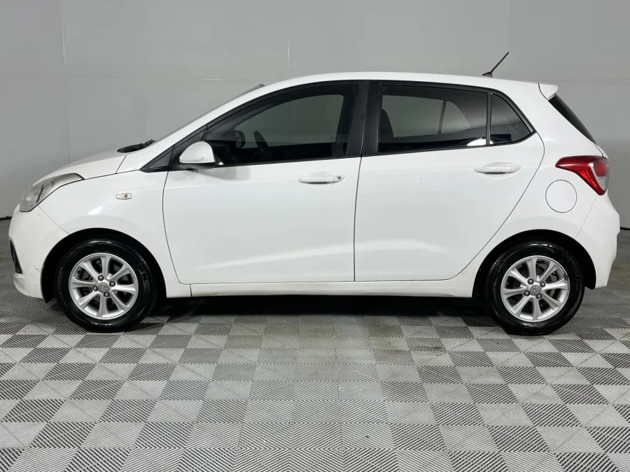 Used 2015 Hyundai Grand i10 1.25 Motion - WeBuyCars Silverlakes Used 2015 Hyundai Grand i10 1.25 Motion - WeBuyCars Silverlakes