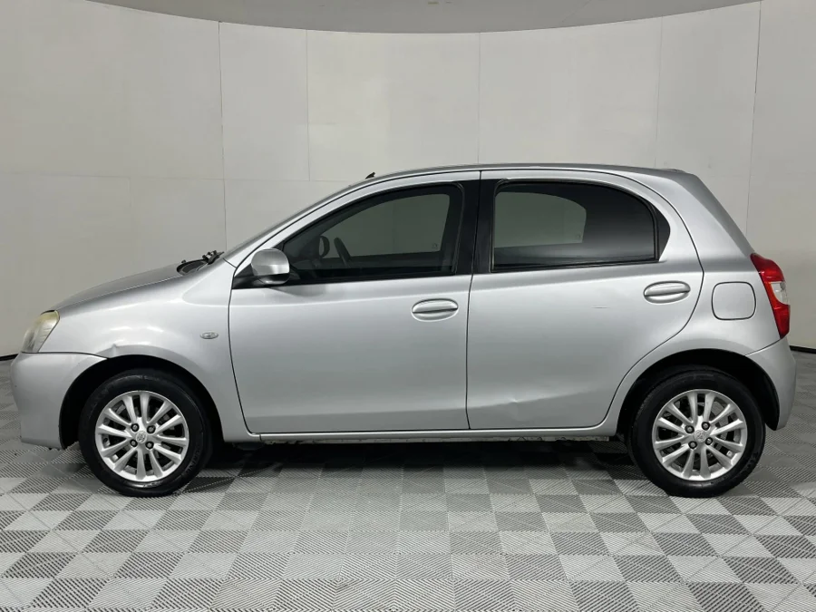 Used 2017 Toyota Etios hatch 1.5 Sprint - WeBuyCars Gqeberha Used 2017 Toyota Etios hatch 1.5 Sprint - WeBuyCars Gqeberha