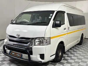 Used 2020 Toyota Quantum 2.5D-4D GL 14-seater bus