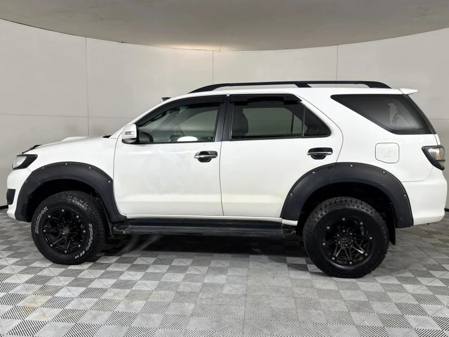 Used 2014 Toyota Fortuner 2.5D-4D auto - WeBuyCars Midstream Used 2014 Toyota Fortuner 2.5D-4D auto - WeBuyCars Midstream