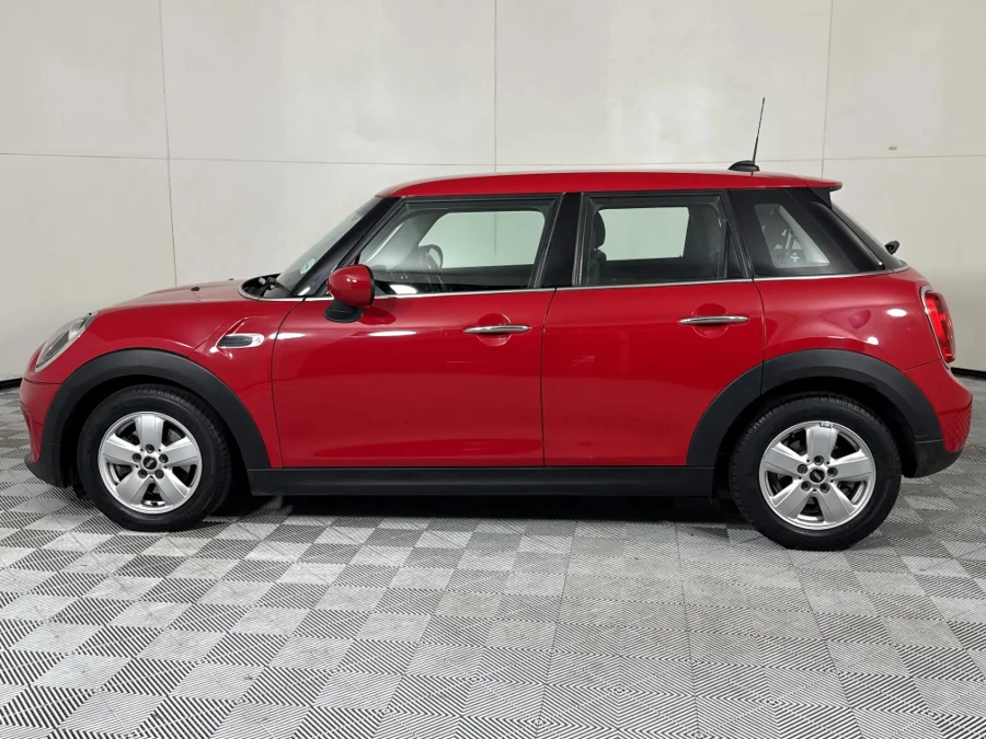 Used 2019 MINI Hatch One Hatch 3-door - WeBuyCars Midstream Used 2019 MINI Hatch One Hatch 3-door - WeBuyCars Midstream