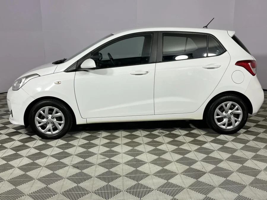 Used 2019 Hyundai Grand i10 1.0 Motion auto - WeBuyCars Durban Used 2019 Hyundai Grand i10 1.0 Motion auto - WeBuyCars Durban