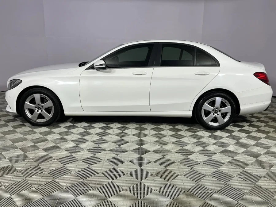 Used 2017 Mercedes-Benz C-Class C180 Avantgarde auto - WeBuyCars Durban