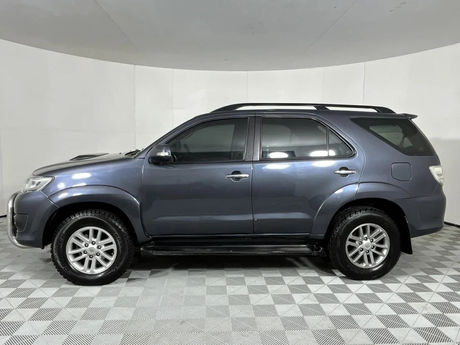Used 2013 Toyota Fortuner 2.5D-4D - WeBuyCars Gqeberha