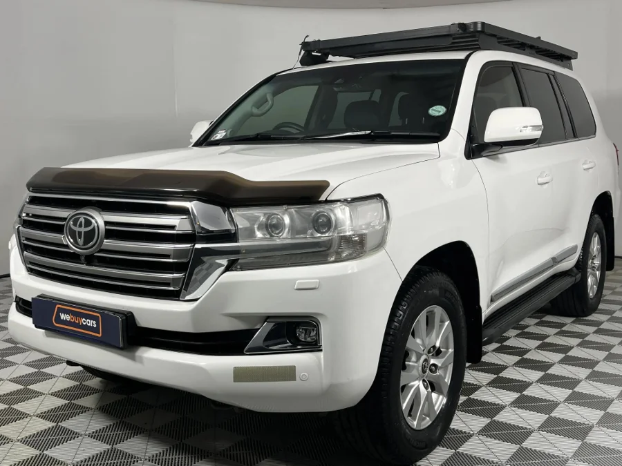 Used 2016 Toyota Land Cruiser 200 4.5D-4D V8 VX - WeBuyCars Silverlakes Used 2016 Toyota Land Cruiser 200 4.5D-4D V8 VX - WeBuyCars Silverlakes