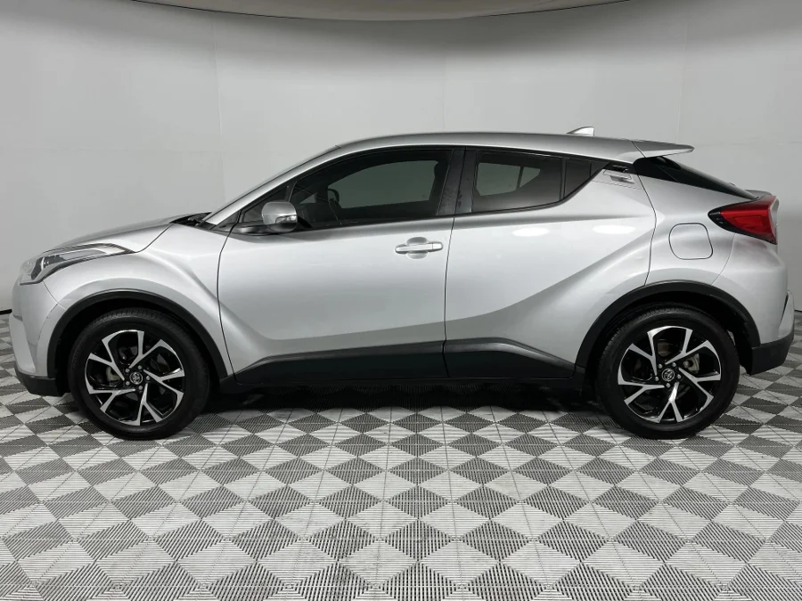 Used 2018 Toyota C-HR 1.2T Plus manual - WeBuyCars Richmond Used 2018 Toyota C-HR 1.2T Plus manual - WeBuyCars Richmond