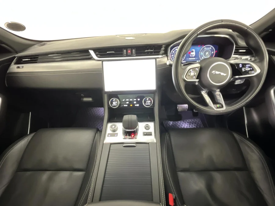 Used 2021 Jaguar F-Pace D200 AWD R-Dynamic SE - WeBuyCars The Dome