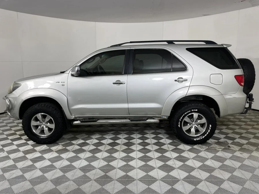 Used 2009 Toyota Fortuner V6 4.0 4x4 auto - WeBuyCars Vereeniging Used 2009 Toyota Fortuner V6 4.0 4x4 auto - WeBuyCars Vereeniging