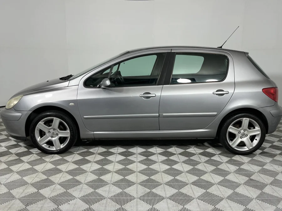 Used 2004 Peugeot 307 2.0 XS - WeBuyCars Richmond Used 2004 Peugeot 307 2.0 XS - WeBuyCars Richmond