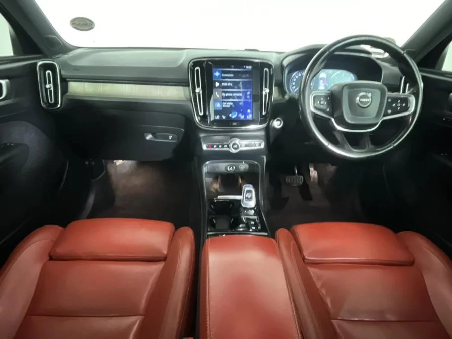Used 2019 Volvo XC40 D4 AWD Inscription - WeBuyCars Silverlakes