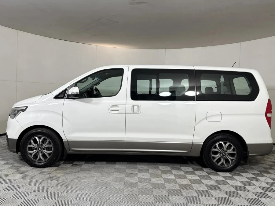 Used 2019 Hyundai H-1 2.5VGTi bus Elite 9-seater - WeBuyCars Midstream Used 2019 Hyundai H-1 2.5VGTi bus Elite 9-seater - WeBuyCars Midstream