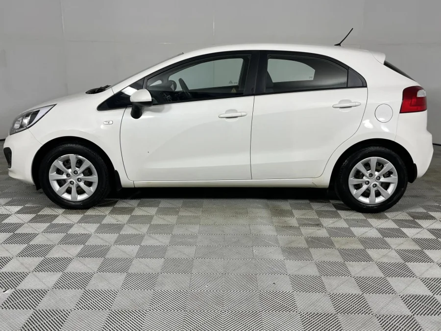 Used 2013 Kia Rio hatch 1.2 - WeBuyCars Silverlakes Used 2013 Kia Rio hatch 1.2 - WeBuyCars Silverlakes
