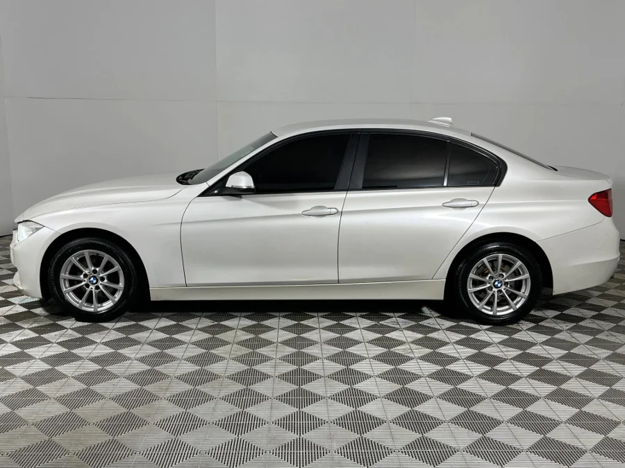 Used 2014 BMW 3 Series 316i auto - WeBuyCars Germiston Used 2014 BMW 3 Series 316i auto - WeBuyCars Germiston