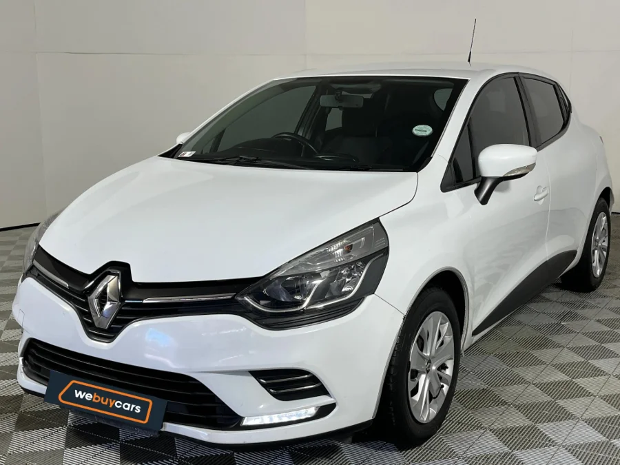 Used 2018 Renault Clio 66kW turbo Authentique - WeBuyCars Germiston