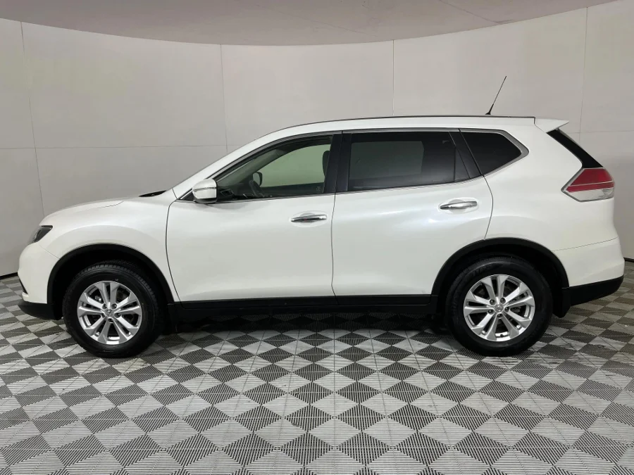 Used 2015 Nissan X-Trail 2.0 XE - WeBuyCars JHB South Used 2015 Nissan X-Trail 2.0 XE - WeBuyCars JHB South