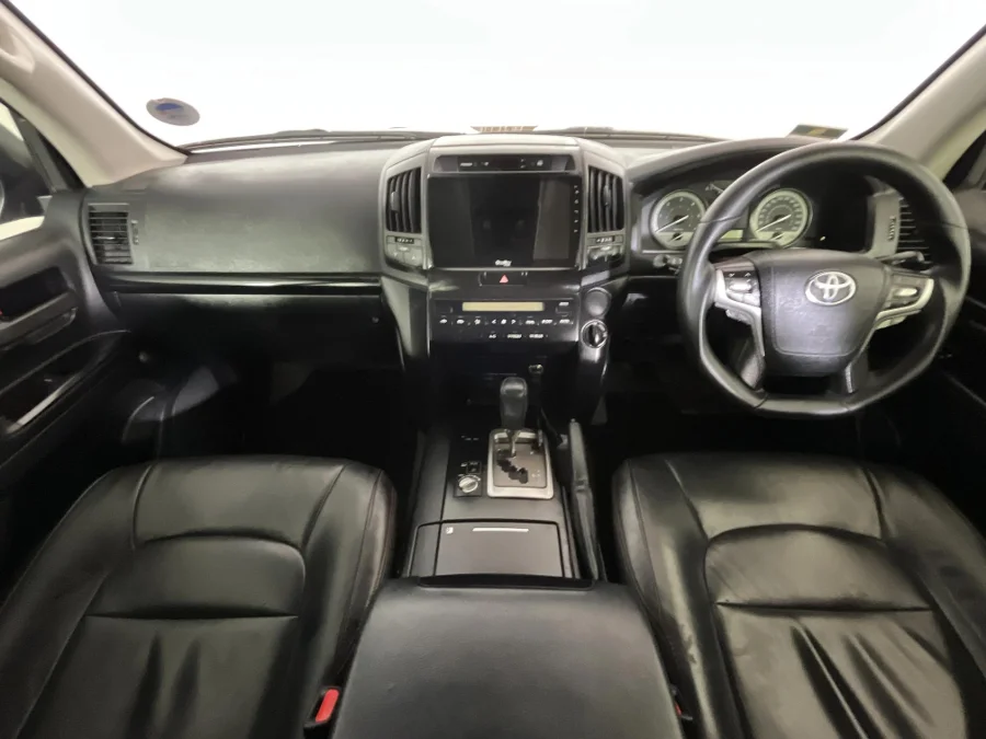 Used 2020 Toyota Land Cruiser 200 4.5D-4D V8 GX-R - WeBuyCars JHB South Used 2020 Toyota Land Cruiser 200 4.5D-4D V8 GX-R - WeBuyCars JHB South