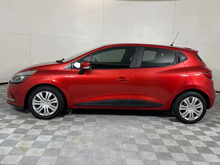 Used 2019 Renault Clio 66kW turbo Expression - WeBuyCars Germiston Used 2019 Renault Clio 66kW turbo Expression - WeBuyCars Germiston